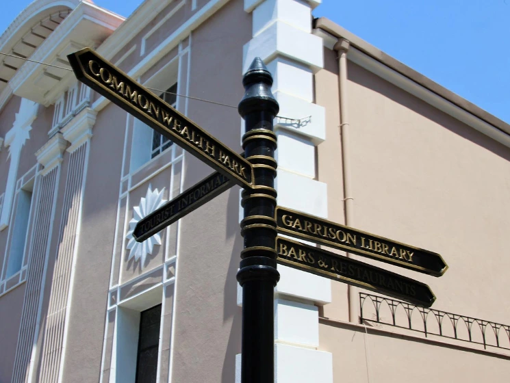 ポールサインのイメージ