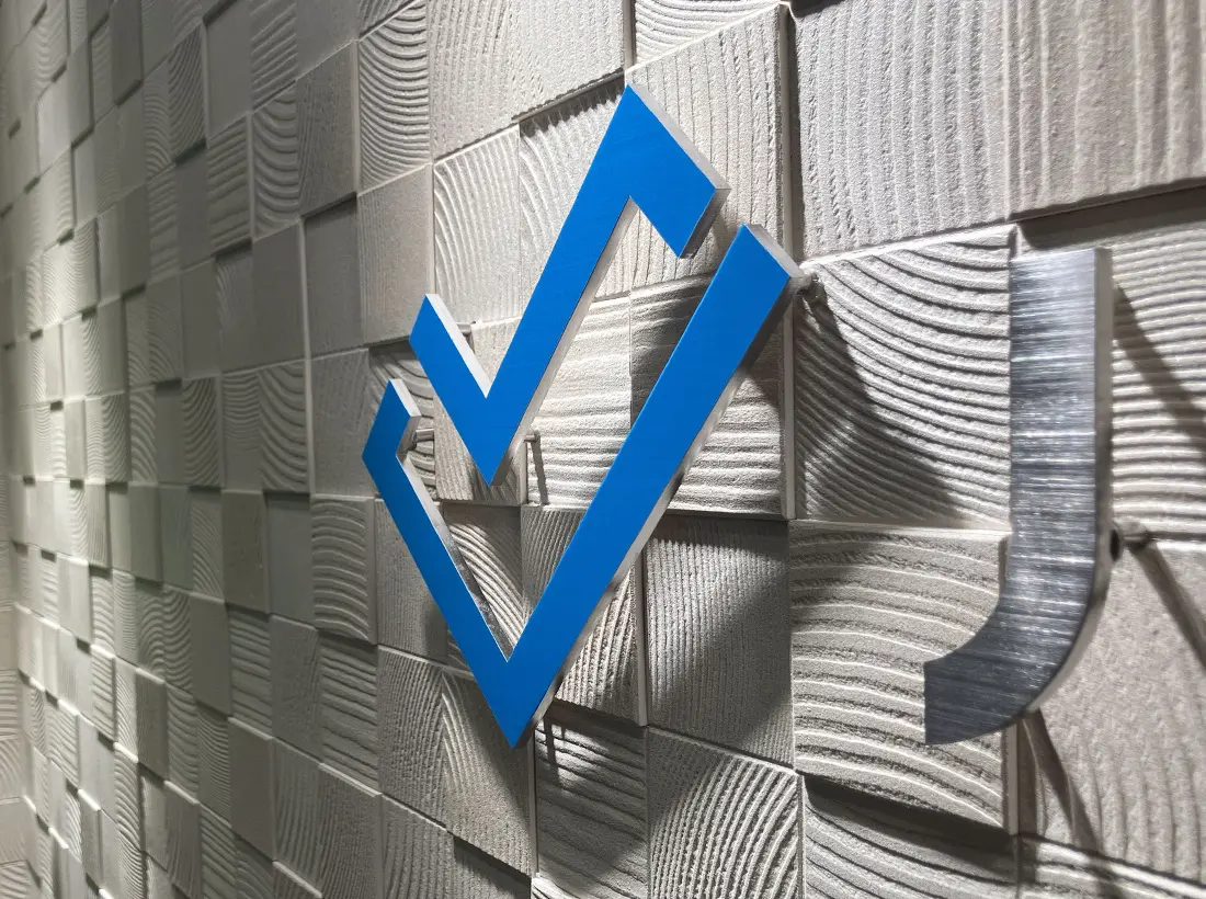 ジユーロータス様の立体文字サイン