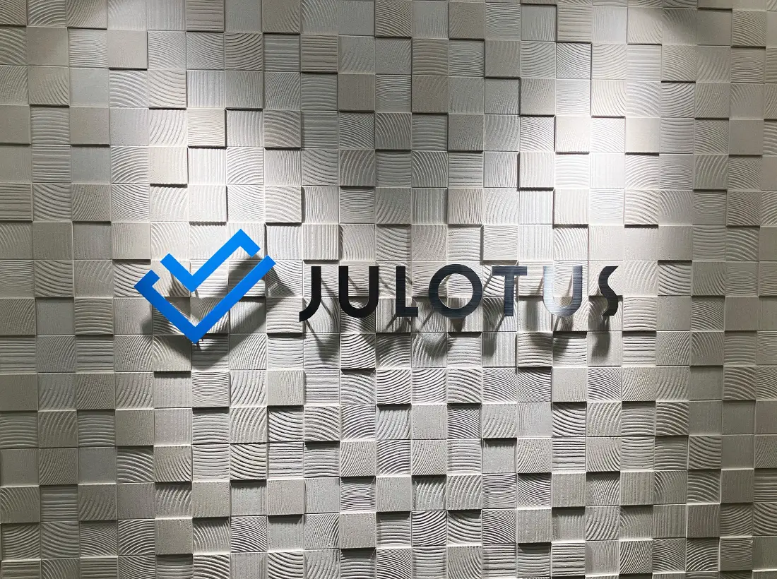 ジユーロータス様の立体文字サイン